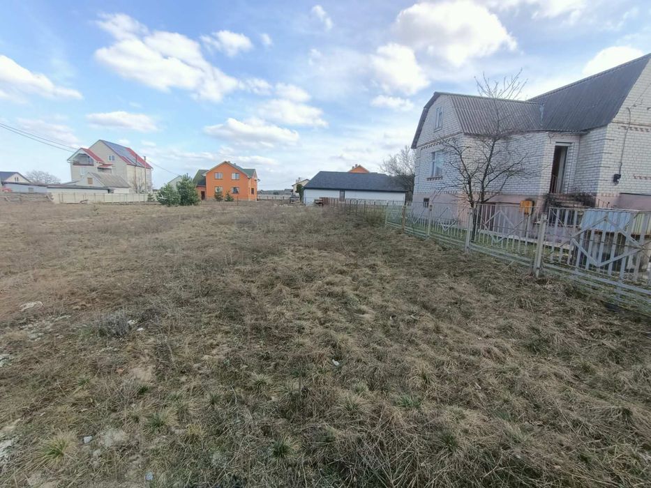 Продаж землі участок Пряжево біля річки, озера, Любава