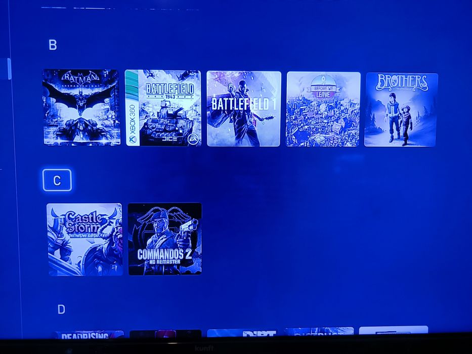 Xbox One S Premium Pack: 92 Jogos + Razer Kishi