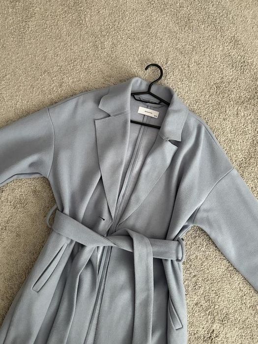 Блакитне пальто Reserved