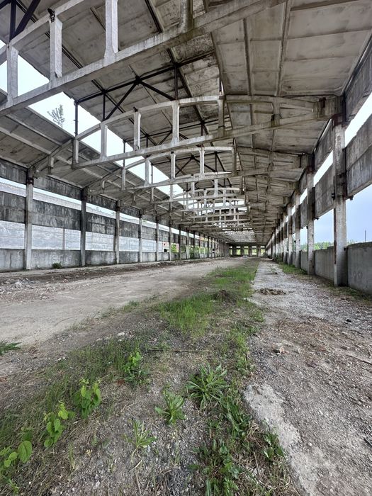 Продається майновий комплекс 9000м2, 4 га від власника