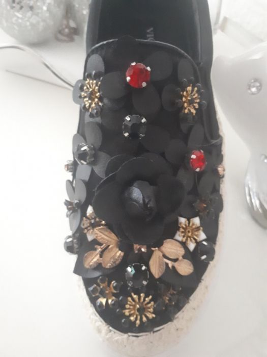 Buty czarne  kryształki