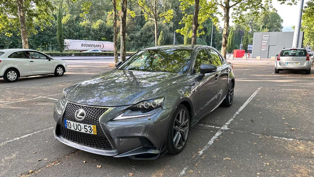 Lexus IS300h F Sport 2014