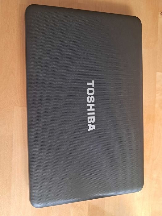 Komputer laptop Toshiba Satellite C850-177 używany 100% sprawny
