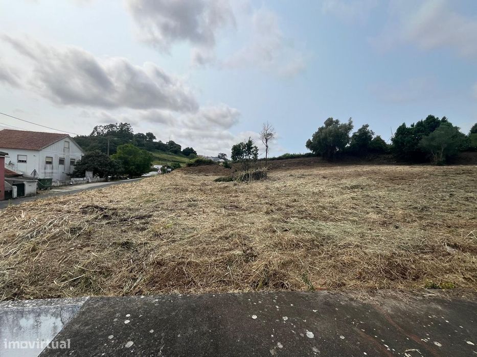 Terreno 1440m2 para construção em Folgados - Sobral de Monte Agraço