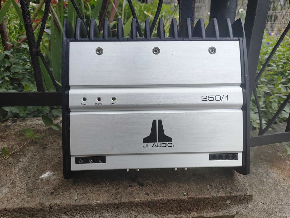 Wzmacniacz samochodowy 1 kanałowy monoblok JL Audio Slash 250/1