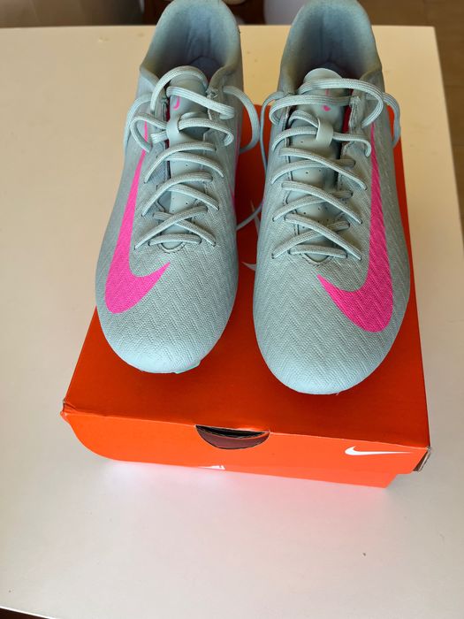 Chuteira Nike zoom vapor 16 academy