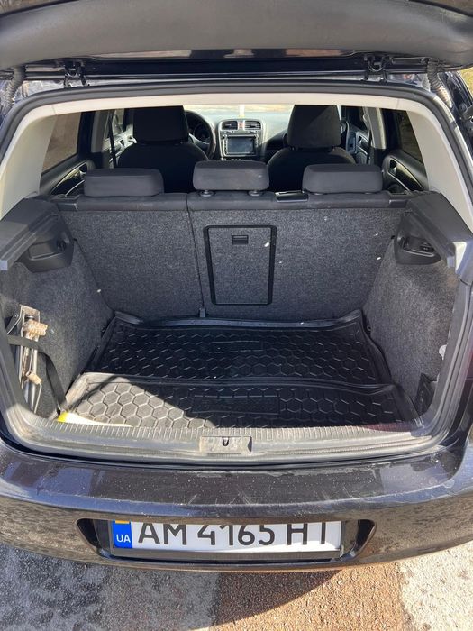 Volkswagen Golf 2010 рік Гольф Хетчбек