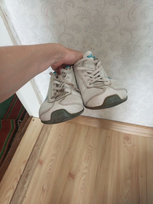 Кросівки Nike Wmns Air Musio 38.5 (24.5)cm