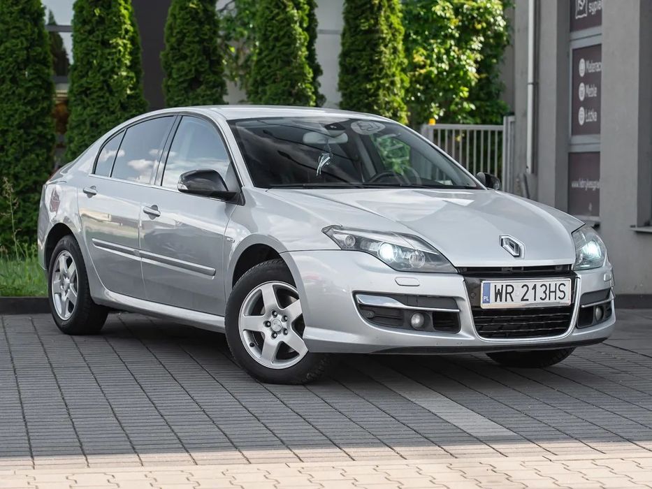 Renault Laguna 2.0T 170KM Skóra Grzane Fotele Xenon Navi BOSE Tempomat PDC Serwis