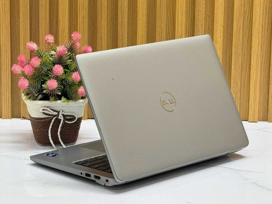Dell Latitude 14" i5-1245U/16GB/256Nvme linha Profissional