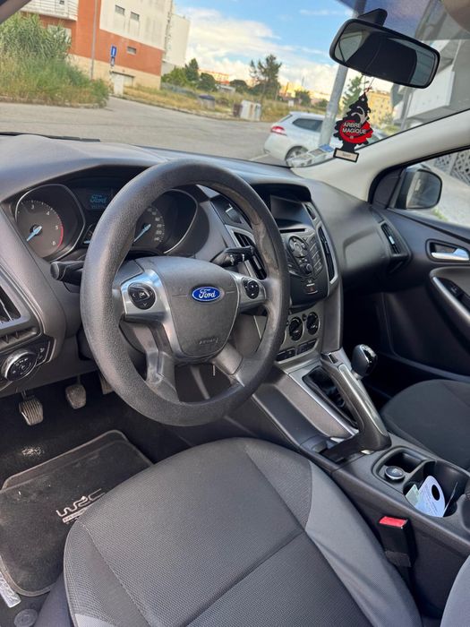 Ford Focus — fotografia 9