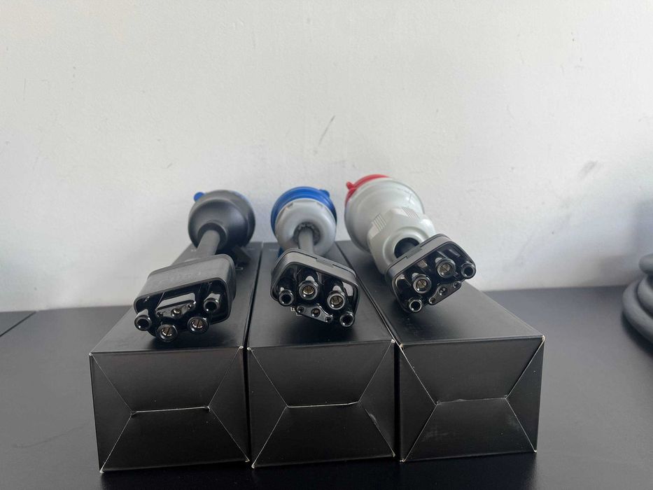 Адаптери для зарядки Tesla Mobile Connector Gen2/Gen3 | 32A | Перехідник Синій / Червоний | Без заземлення
