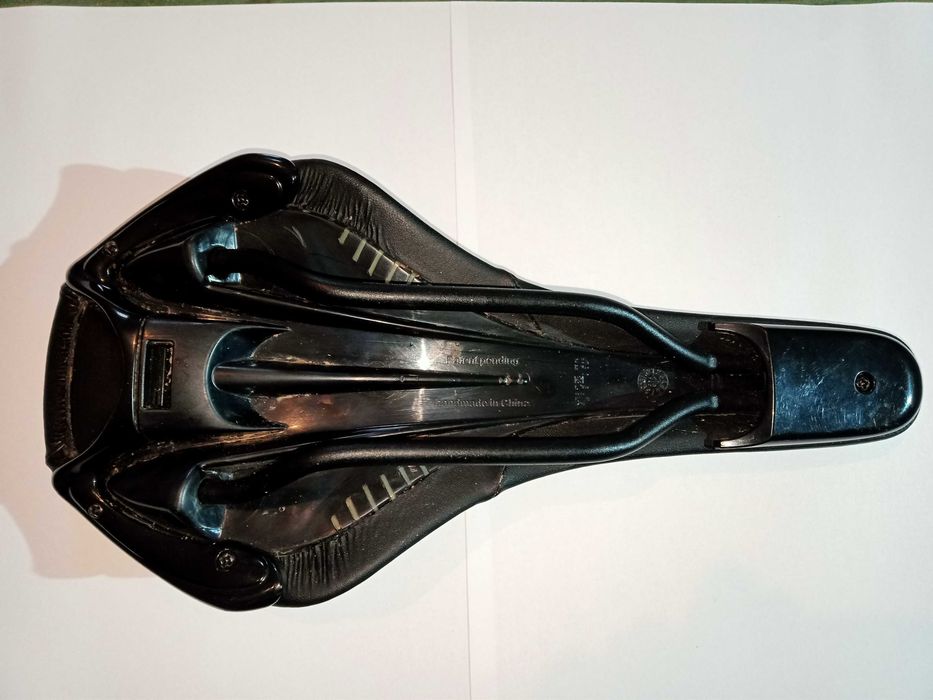 Siodełko Rowerowe Fizik 129mm szer