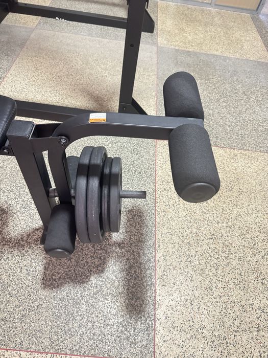 Flat Bench + Barbell459278455785410562