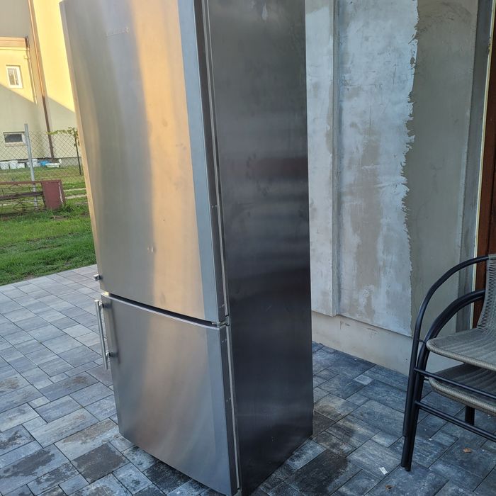 Lodowko zamrazarka firmy Liebherr 200x75x60.