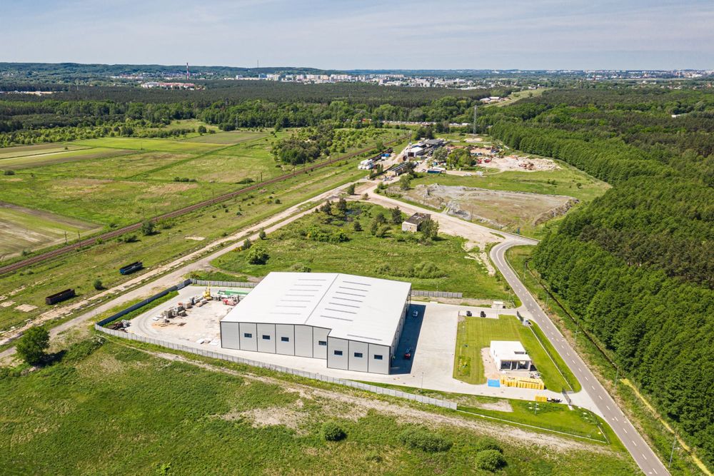 Hala produkcyjna 3400 m2 , suwnice, teren 12400m2, Szczecin