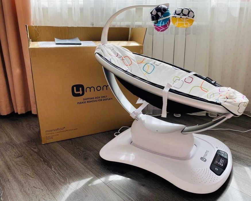 Укачивающий центр 4Moms Mamaroo 4.0+Вкладыш