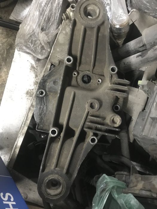 Крышка редуктора бмв е36