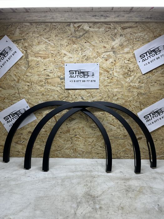 Накладка арки праві передні  Tesla Model Y