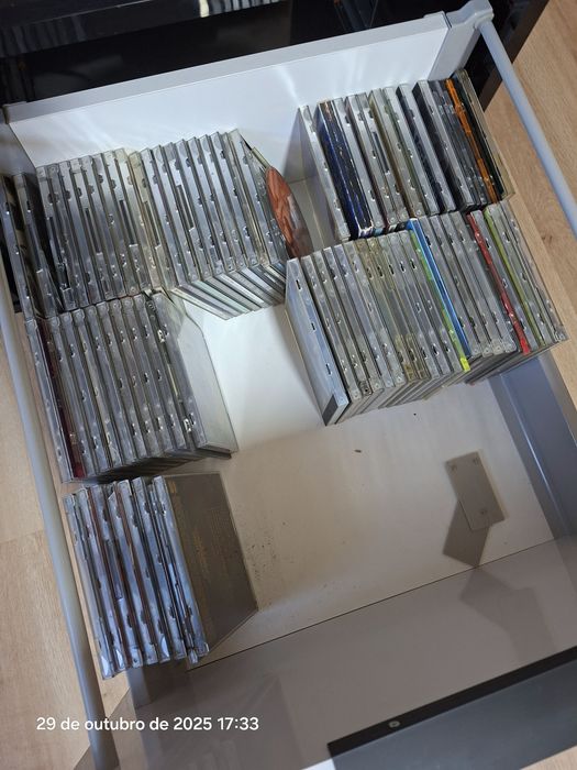 Vendo cds anos 70 e 80