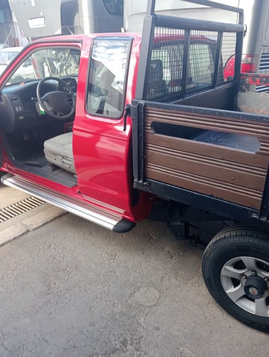 Carrinha Nissan d22