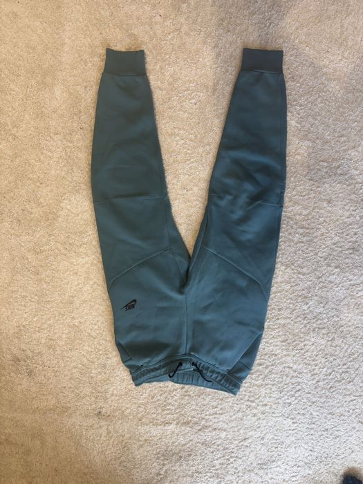 nike tech fleece pants legit