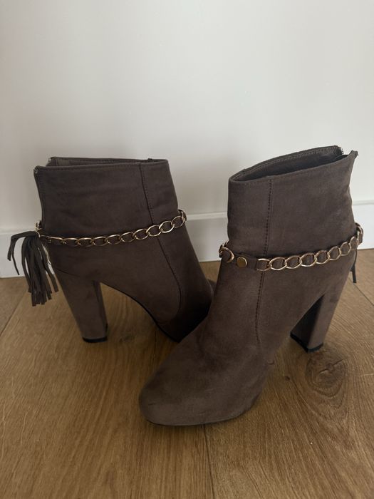 Brązowe botki 41