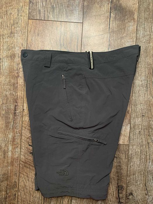 Шорти The North Face