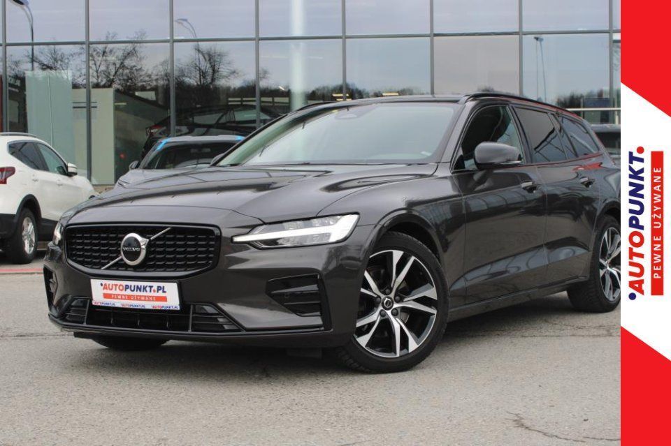 Volvo V60 Plus Dark B4 D, 2023R. Kamera* Skóra* El. Klapa* Fv23%