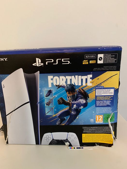 Tv e PlayStation 5 a venda por 700€ com fatura