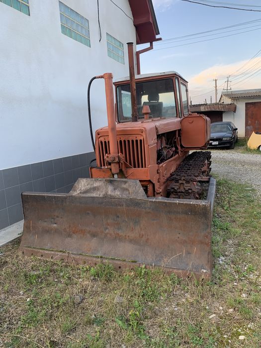 Трактор гусеничний бульдозер дт75