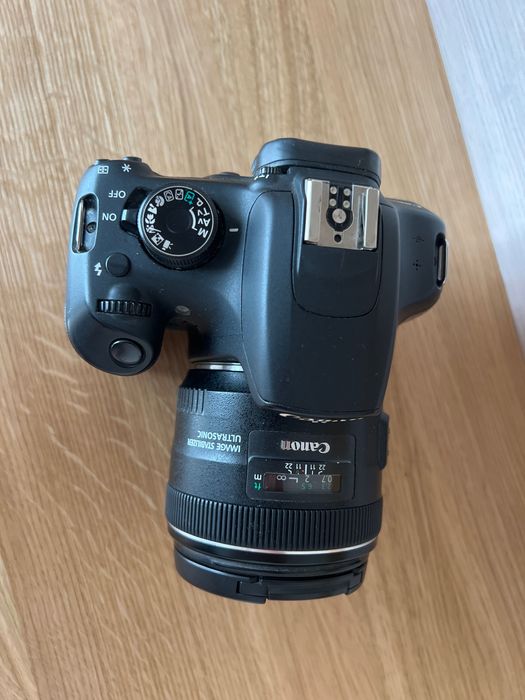 Фотоапарат Canon EOS 1200 D , Об'єктив Canon EF 35mm f/2.0 IS USM