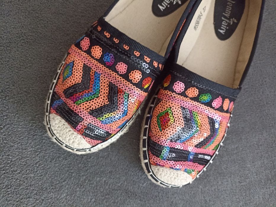 Buty, nowe, 37, cekiny