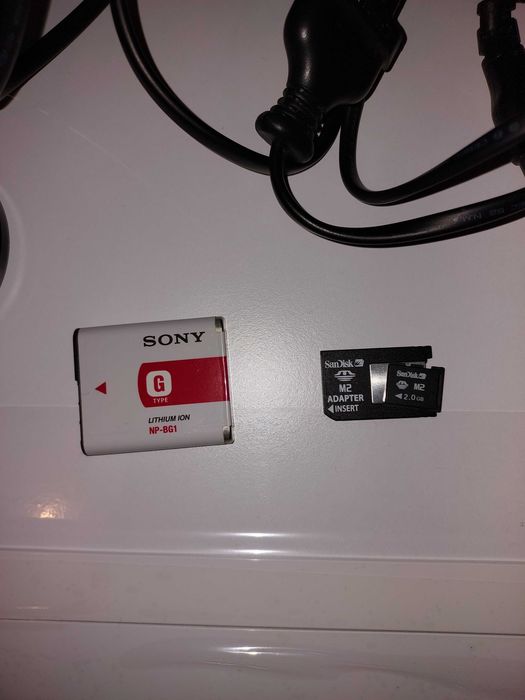 Цифровой фотоаппарат Sony Cyber-Shot DSC-H7