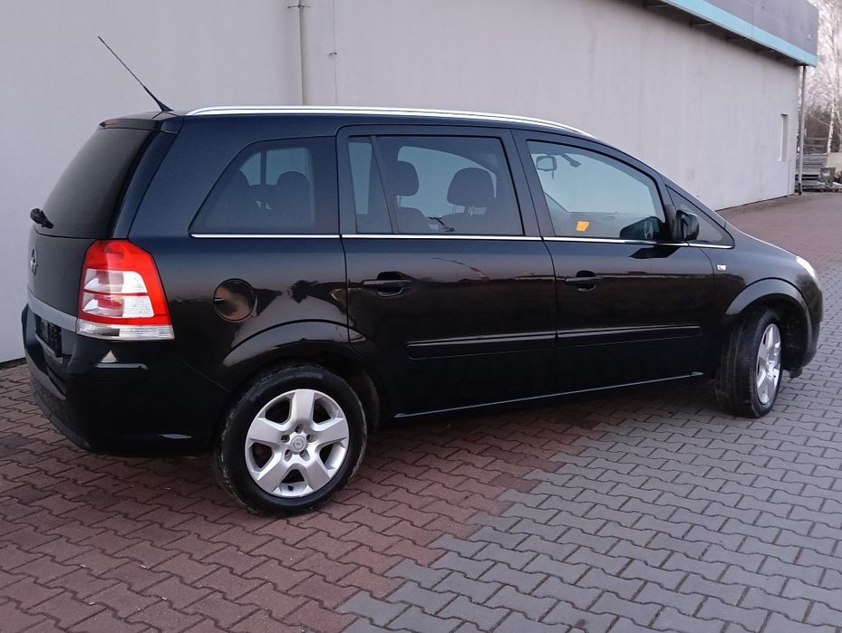 Opel Zafira Cosmo/ 1,8/140 Km/Benzyna/Bixenon/7 osób/