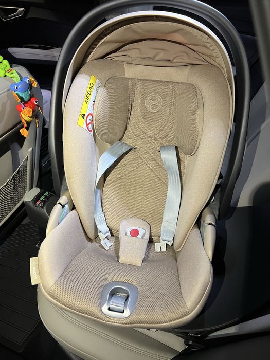 Автокрісло Cybex Cloud T  i-size з базою isofix