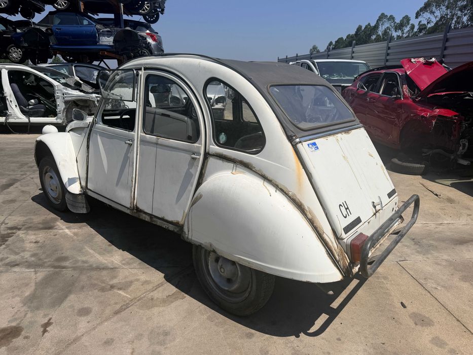 CITROEN 2 CV PARA VENDA DE PEÇAS