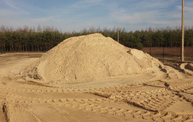Oddam piasek  pod wyrównanie urwardzenie terenu