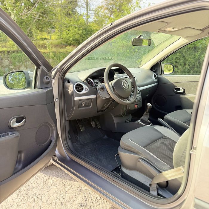 Renault Clio 1.2 100cv 2011  5 lugares