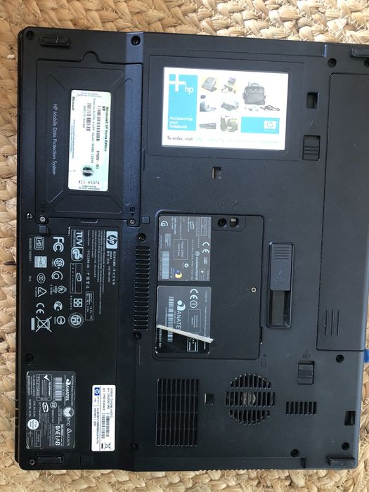 Laptop hp Microsoft Windows xp home edition 2002 procesor x86