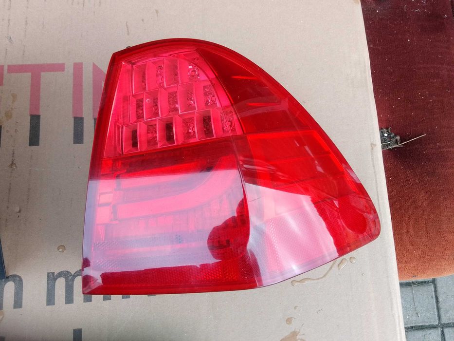 BMW E91 kombi lift lampa lampy tył P/L LED