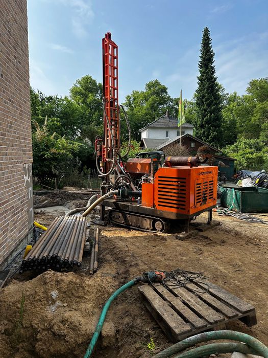 Studnie głębinowe , wiercenie , montaż