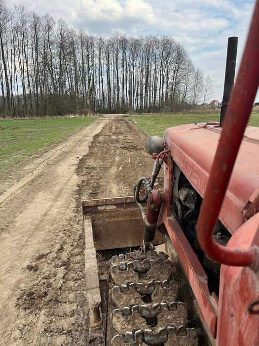 Ciągnik gąsienicowy DT 75 M