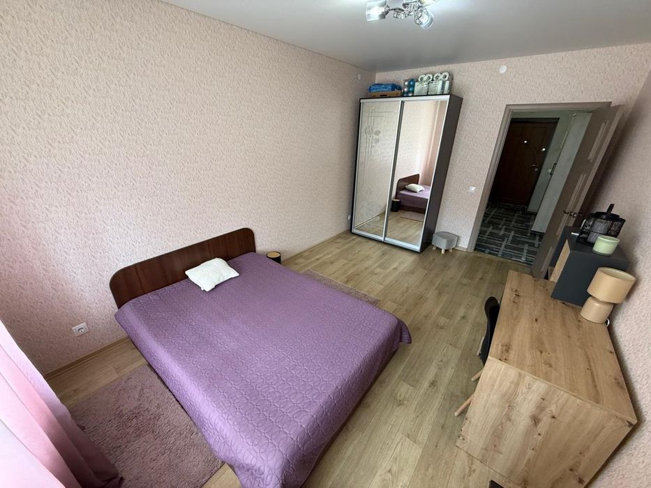 Продам крупногабаритную 2х.к. квартиру в жК.Леваневский.