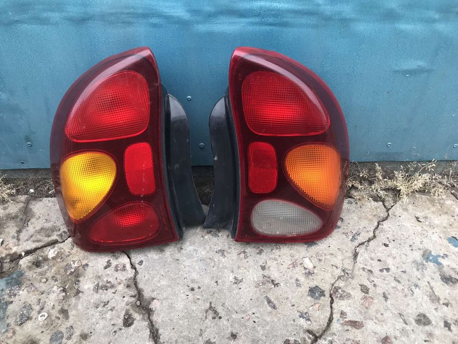 Продам задні стопи Деу Ланос, Сенс