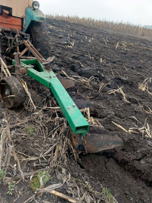 Плуг.    плн 3 35 торг