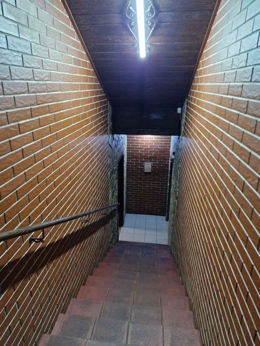 Приміщення по вул. Монастирська ( готовий бізнес)