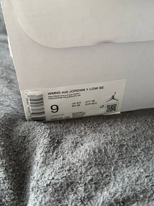 Нові Кросівки Nike Jordan 1 розмір 40,5 26см замовляла в Польщі, не підійшов розмір