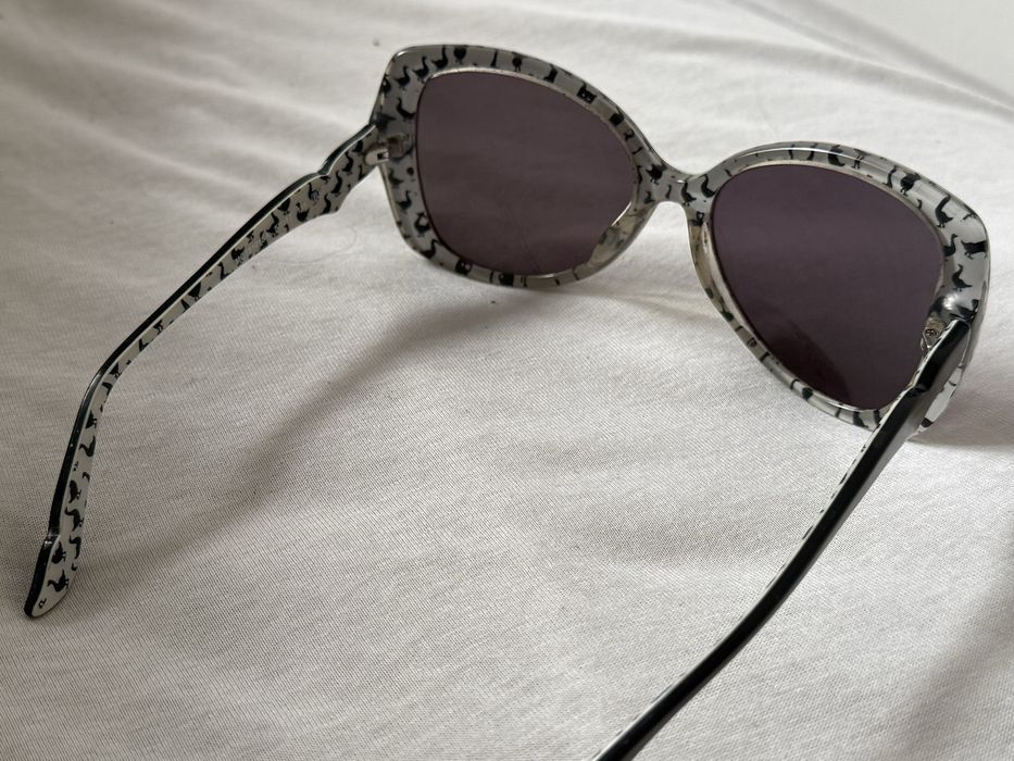 Moschino okulary przeciwsloneczne stan idealny