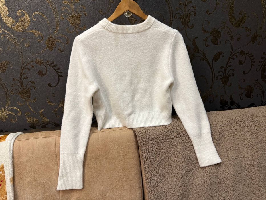 Біла гарненька кофтинка ZARA